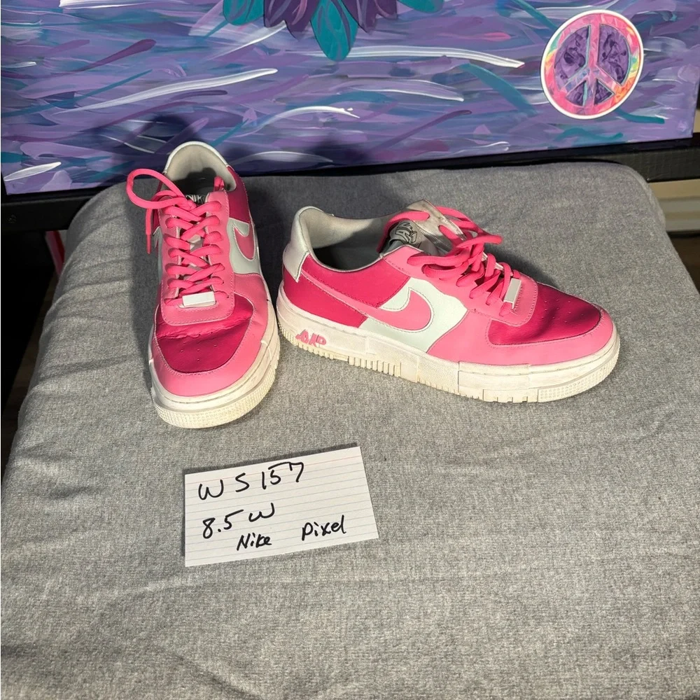 Nike Air Force 1 Pixel Women's 8.5 Pink and White Athletic Shoes - Picture 12 of 12